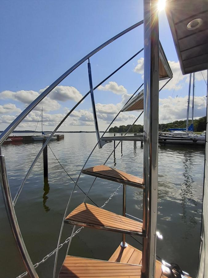 Hausboot Hilja Otel Schleswig Dış mekan fotoğraf