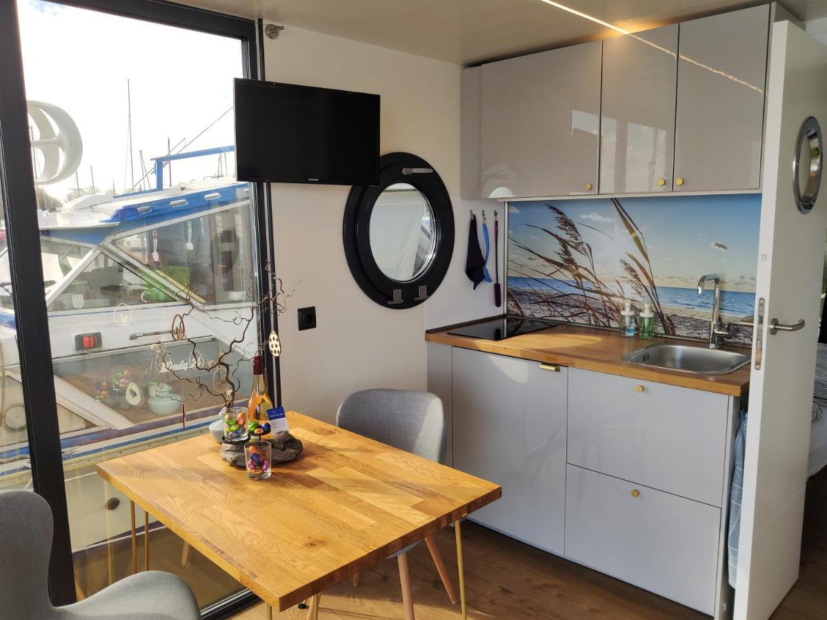 Hausboot Hilja Otel Schleswig Dış mekan fotoğraf