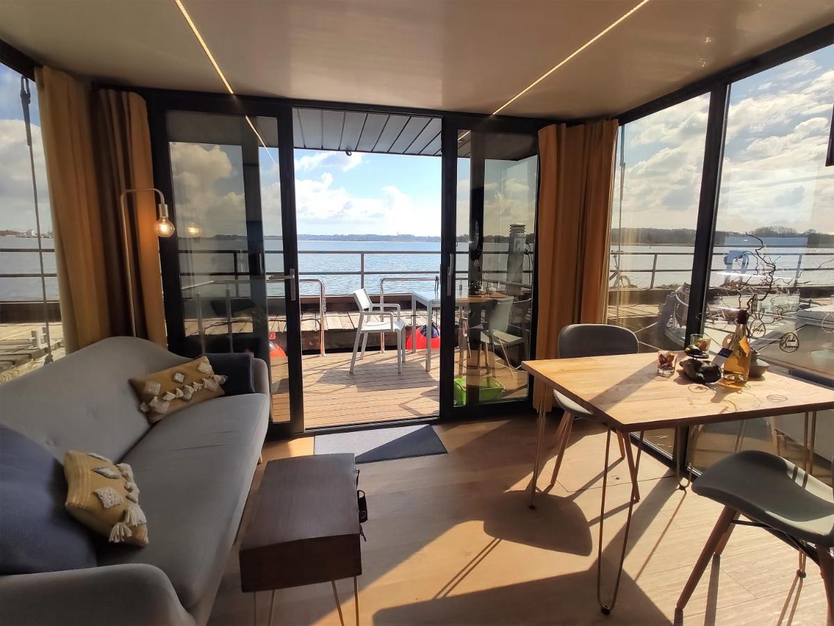 Hausboot Hilja Otel Schleswig Dış mekan fotoğraf